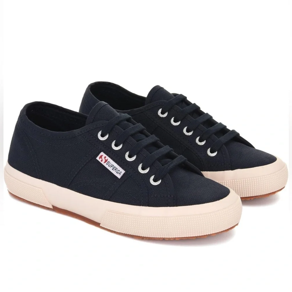 Superga 2750 COTU Classic Sneaker - women’s 8.5